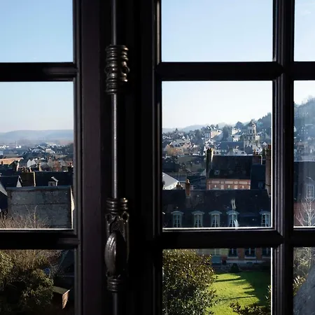 Saint-delis - La Maison Du Peintre - Relais&châteaux Hotel 5*