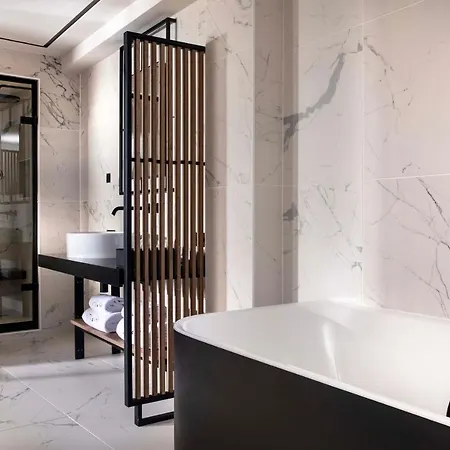 Saint-delis & - La Maison Du Peintre - Relais & Chateaux ホテル オンフルール