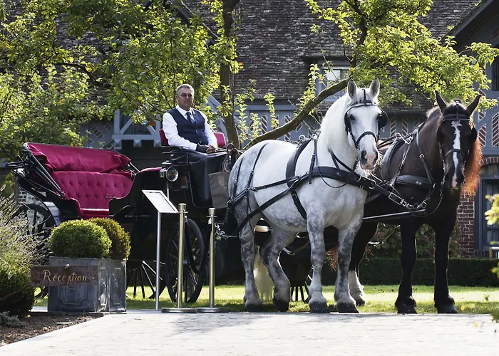 Hotel Saint-delis - La Maison Du Peintre - Relais & Chateaux