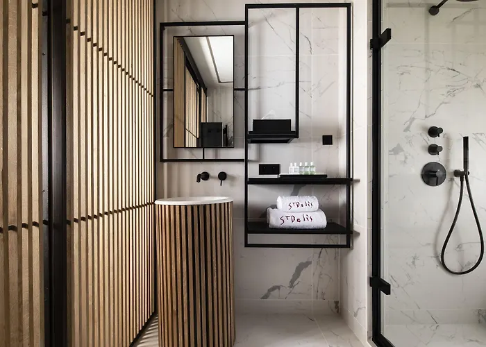 Saint-delis - La Maison Du Peintre - Relais & Chateaux Hotel 5*