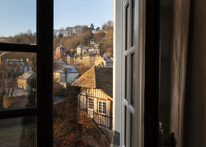 Saint-delis - La Maison Du Peintre - Relais & Chateaux Hotel 5*