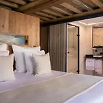 Saint-delis - La Maison Du Peintre - Relais & Chateaux