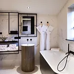 Saint-delis - La Maison Du Peintre - Relais & Chateaux