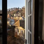 Saint-delis - La Maison Du Peintre - Relais & Chateaux فندق 5*