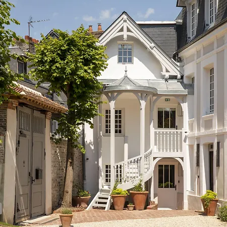 Saint-delis - La Maison Du Peintre - Relais & Chateaux ホテル オンフルール