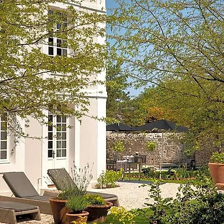 Saint-delis & - La Maison Du Peintre - Relais & Chateaux 5*
