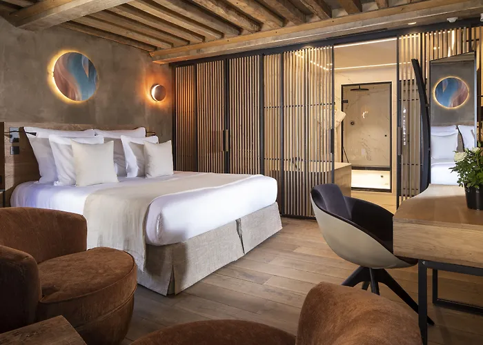 Hotel Saint-delis - La Maison Du Peintre - Relais&châteaux 5*