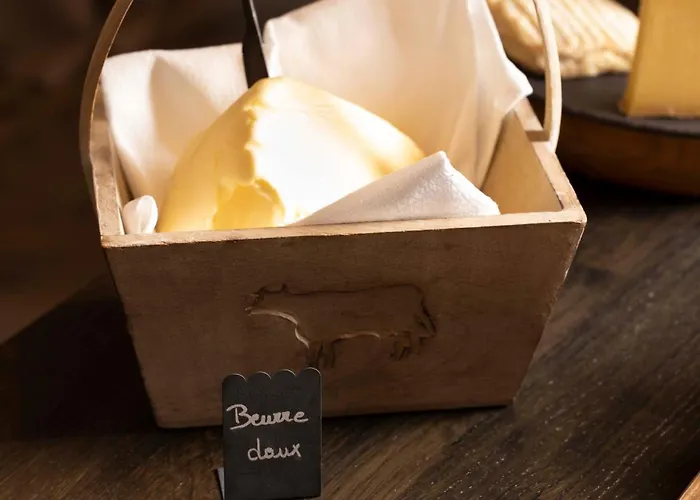 ホテル Saint-delis - La Maison Du Peintre - Relais & Chateaux