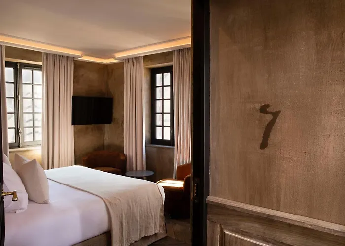 Saint-delis - La Maison Du Peintre - Relais & Chateaux