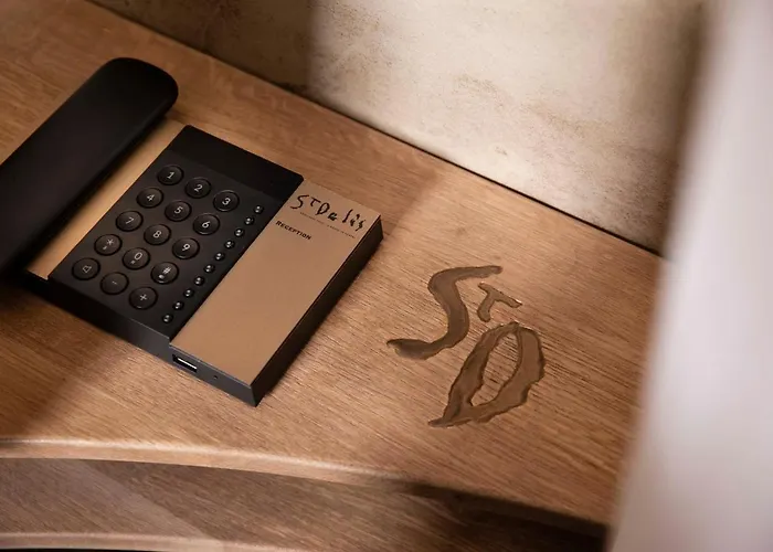 Saint-delis - La Maison Du Peintre - Relais & Chateaux ホテル オンフルール