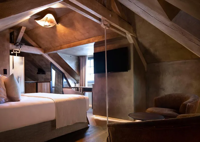 Hotel Saint-delis - La Maison Du Peintre - Relais&châteaux 5*