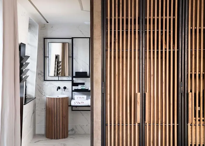 Saint-delis - La Maison Du Peintre - Relais & Chateaux ホテル オンフルール