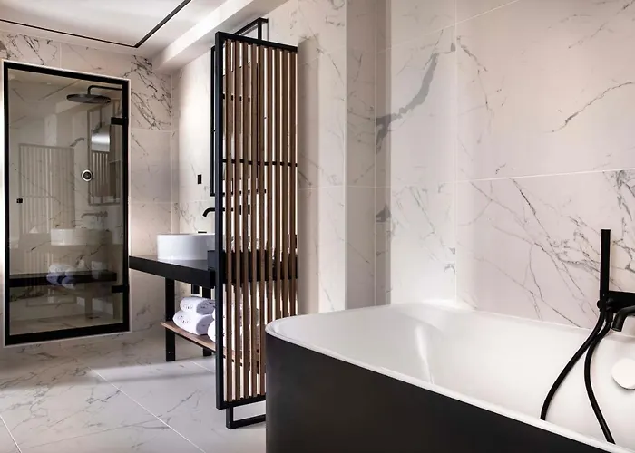 Saint-delis - La Maison Du Peintre - Relais & Chateaux ホテル オンフルール