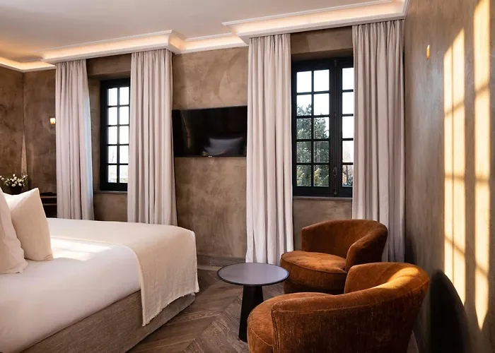 Saint-delis - La Maison Du Peintre - Relais & Chateaux ホテル